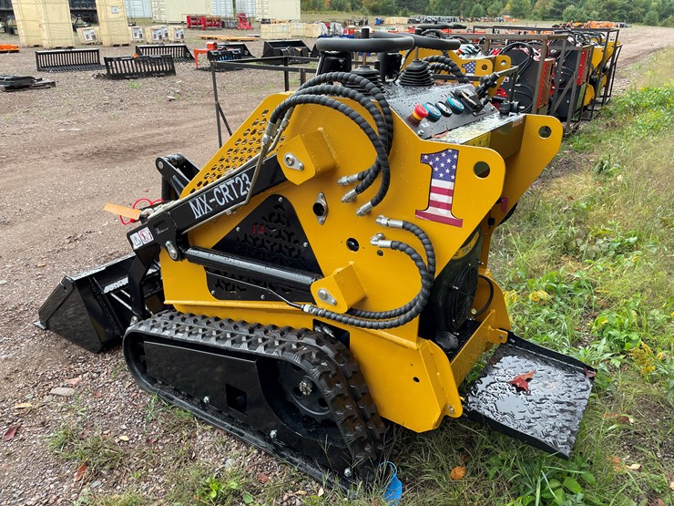 #8170-•-agt-compact-track-loader-image-6