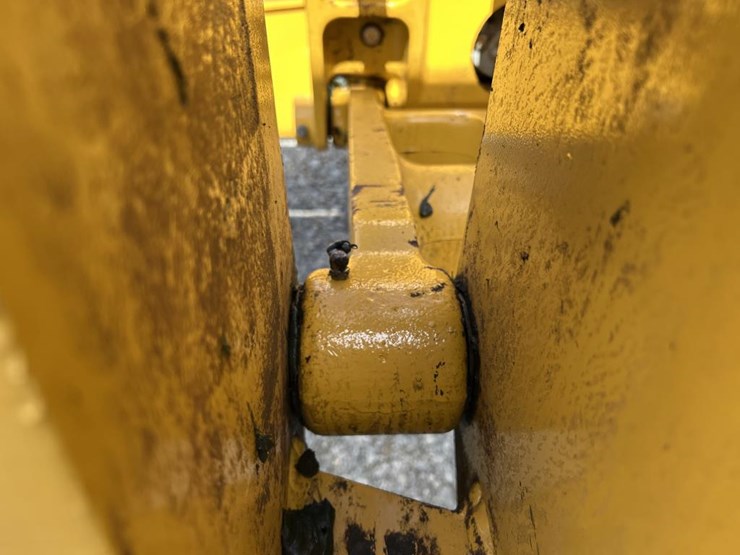 2001-deere-772ch-image-17