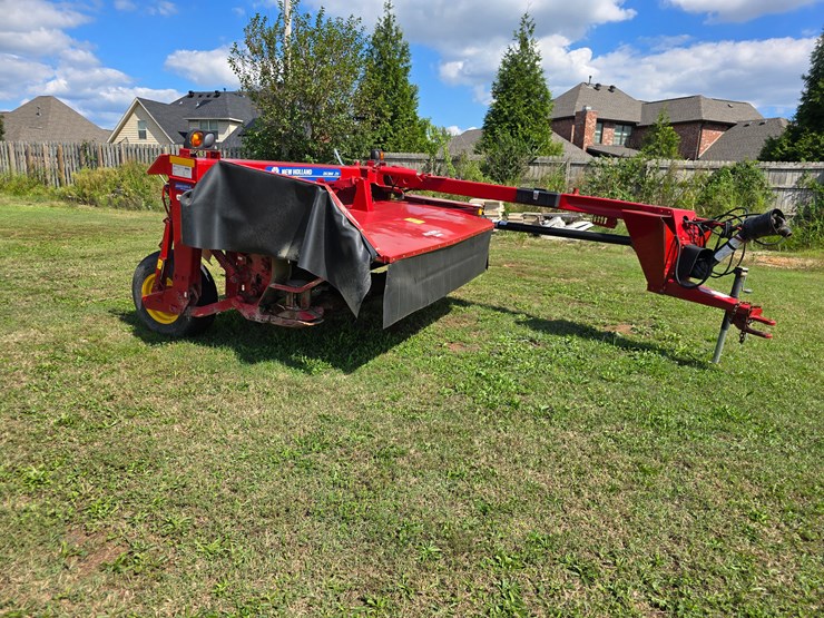 2023-new-holland-210-image-4