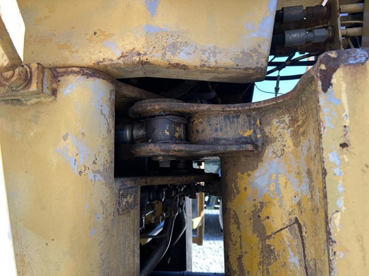 caterpillar-930-image-28