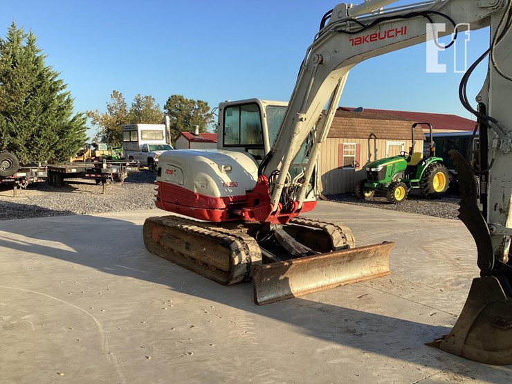 2018-takeuchi-tb290-image-6