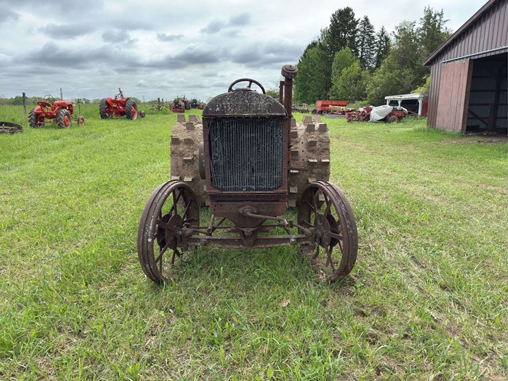 mccormick-deering-10-20-image-2
