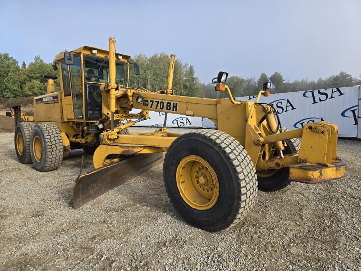 deere-770bh-image-7