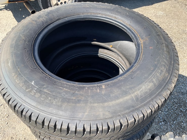 #6771-•-(2)-utv-drive-tires-and-(4)-tires-image-5