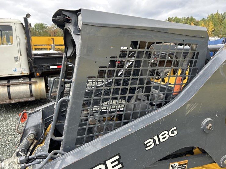 deere-318g-image-35