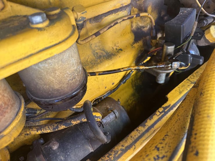 john-deere-300-image-33