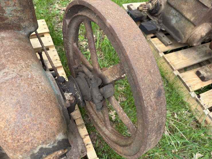 3hp-mccormick-deering-ihc-m-image-5