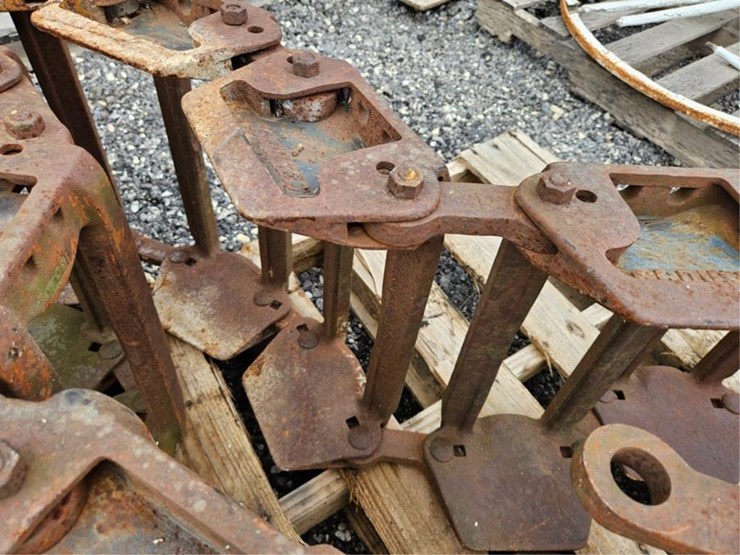 #2039-•-grouser-12"-steel-skid-steer-tracks-image-15