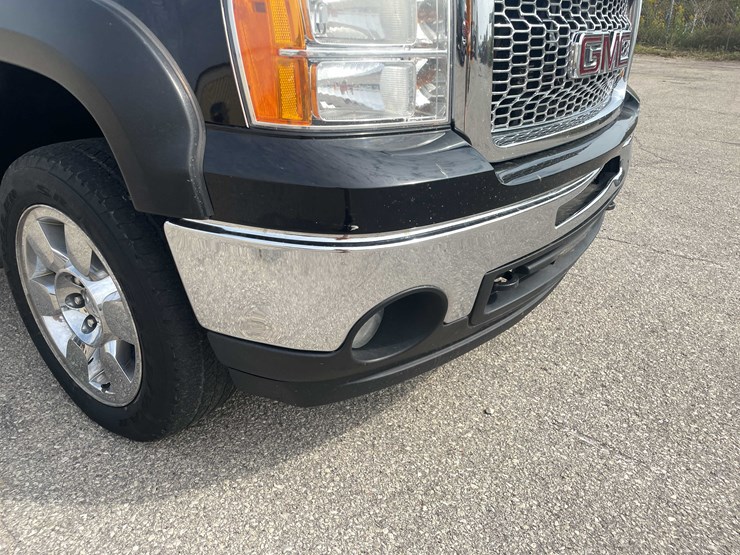 #1966-•-2011-gmc-sierra-(has-wi-title)-(of)-image-13