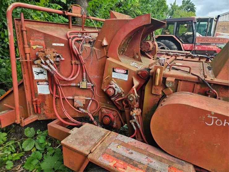 #2011-•-mobark-towable-wood-chipper-image-19