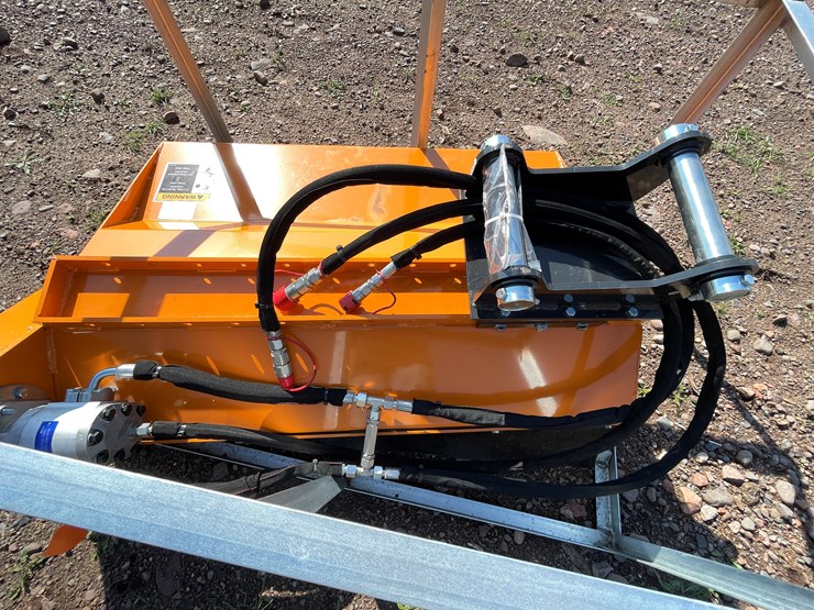 #8346-•-wolverine-48"-flail-mower,-mini-excavator-image-9