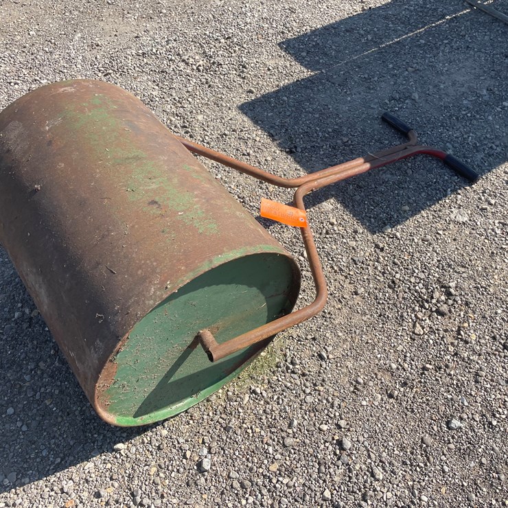#6643 • Lawn Roller