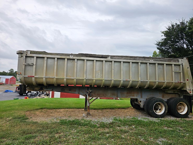 1977-fruehauf-28'-end-dump-image-6