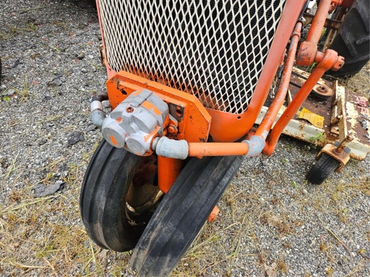 #2030-•-allis-chalmers-ca-tractor-image-9