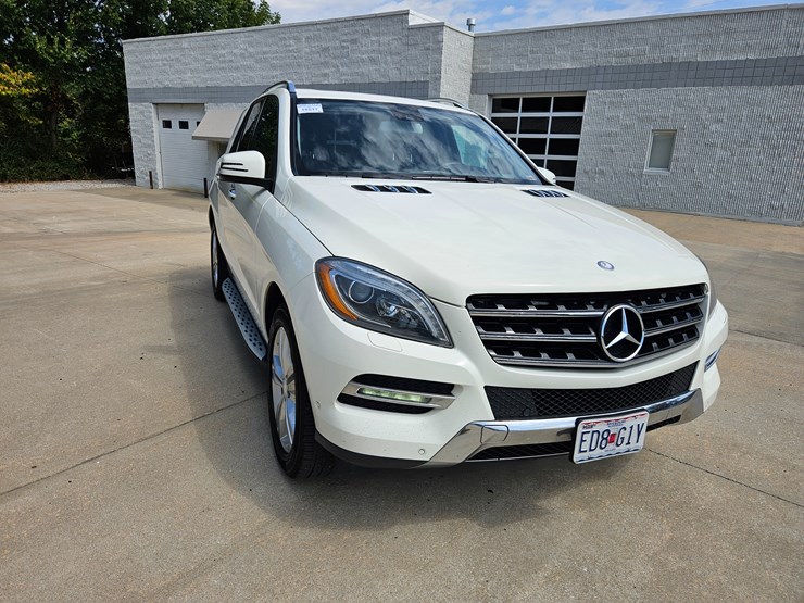 #18517-•-2013-mercedes-benz-m-class-multipurpose-vehicle-(mpv)-image-22