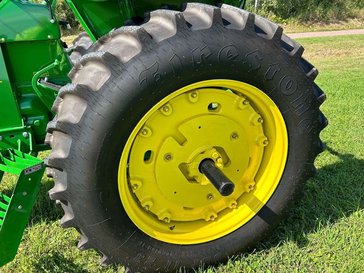 john-deere-4320-image-5
