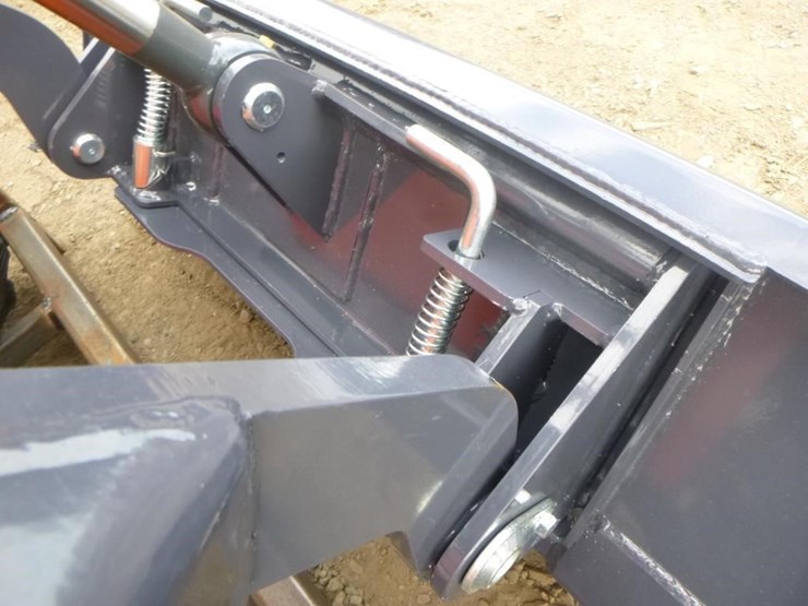 tpm-t460-skid-steer-track-loader-image-9