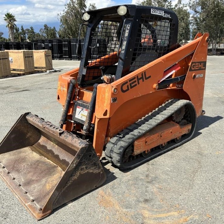 2020 GEHL RT105