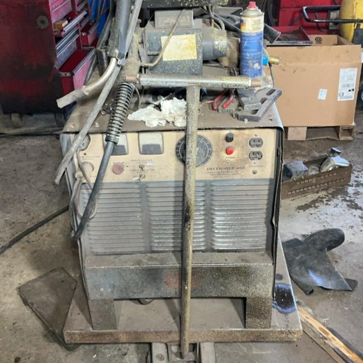#115 • Miller DeltaWeld 450 Welder