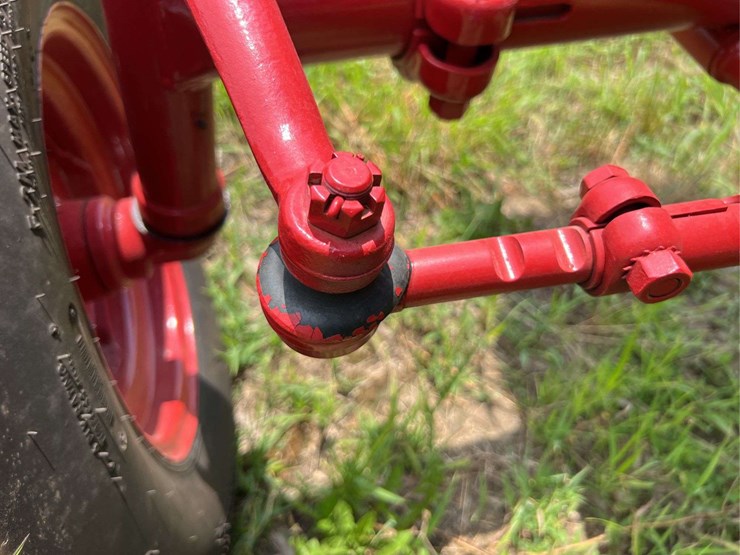 farmall-560-lp-image-22