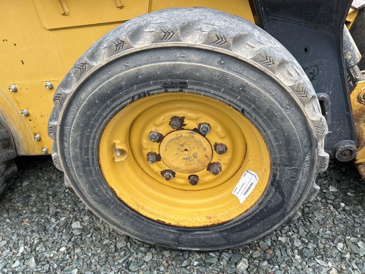 deere-318g-image-49