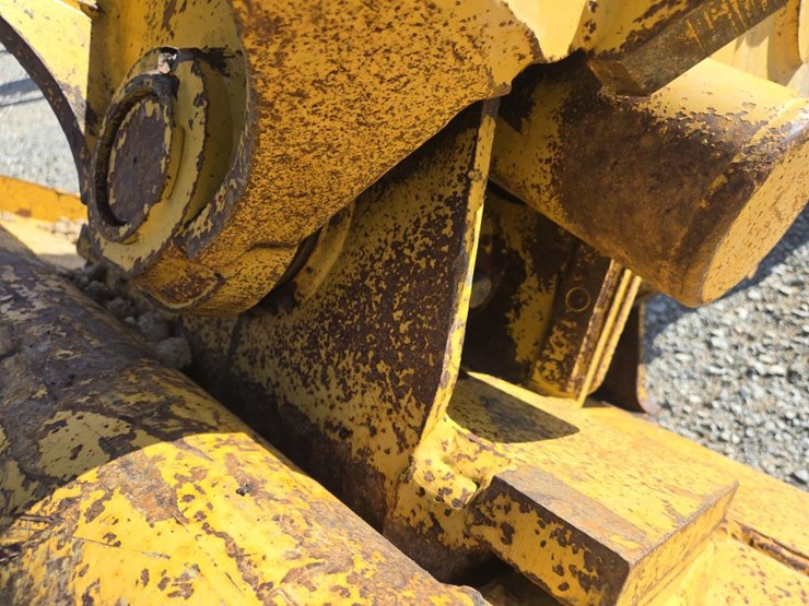 2006-caterpillar-m318-image-24