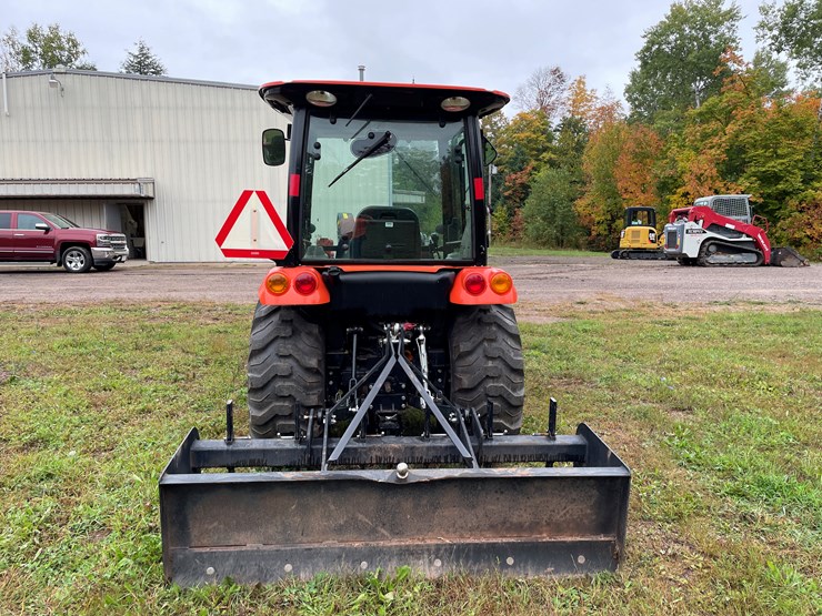 #8065-•-2024-bad-boy-4035ch-4wd-tractor-with-front-mount-berco-66"-snowblower-image-5