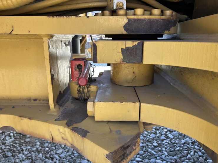 caterpillar-cb54-image-28