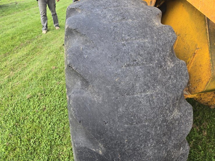 massey-ferguson-55c-image-50