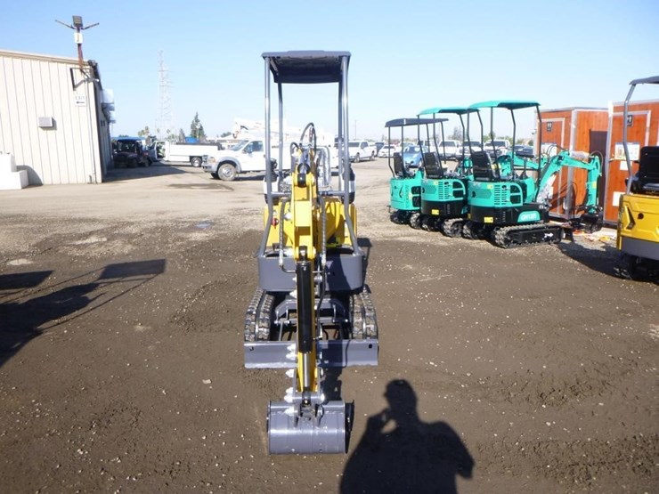 2025-agt-mx12rx-hydraulic-excavator-image-6