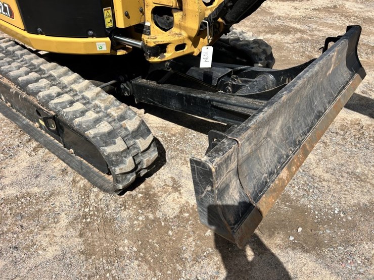 #1034-•-2023-caterpillar-302.7-cr-mini-excavator-image-14