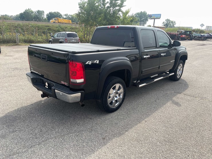 #1966-•-2011-gmc-sierra-(has-wi-title)-(of)-image-5