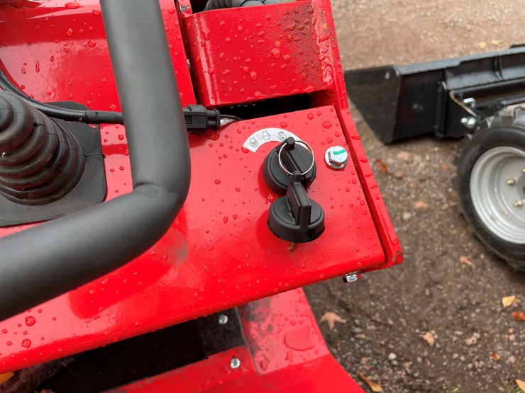 #8166-•-agt-wheel-loader-image-12