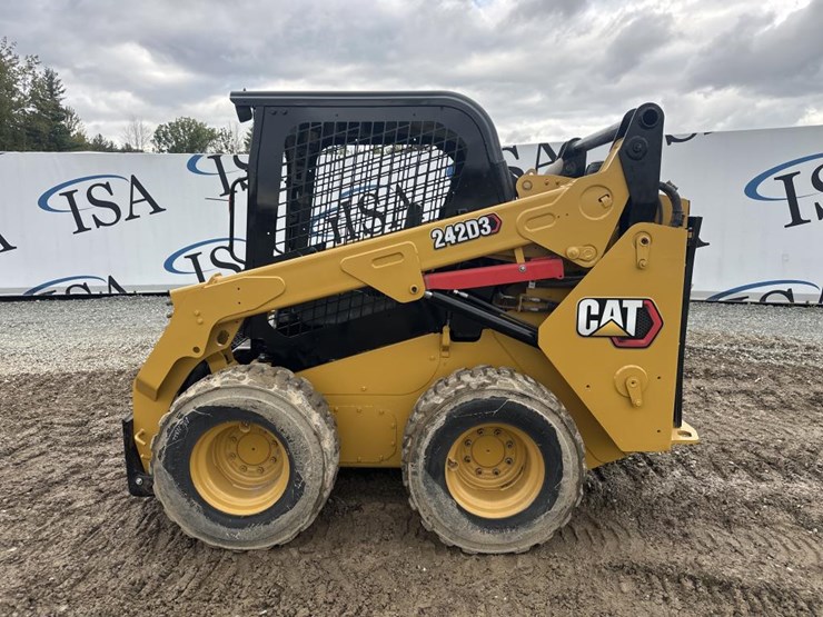 caterpillar-242d3-image-2