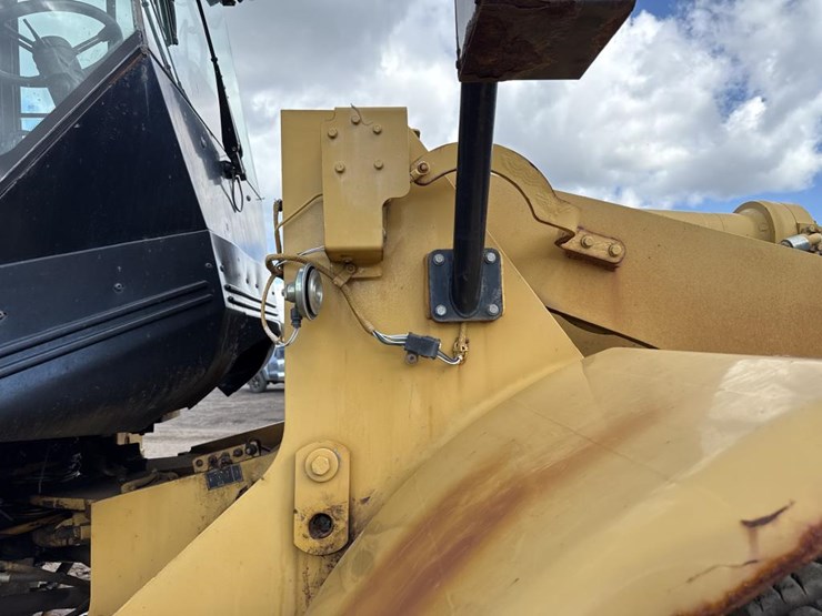 caterpillar-950h-image-38