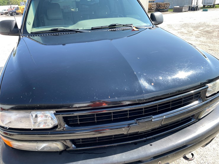 #1020-•-2005-chevy-tahoe-4x4-suv-(has-wi-title)-image-15
