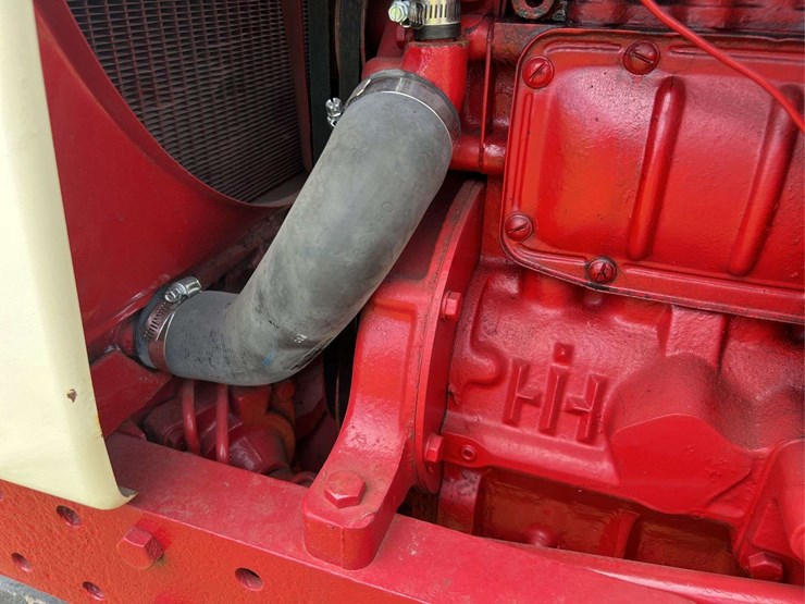farmall-560-image-81