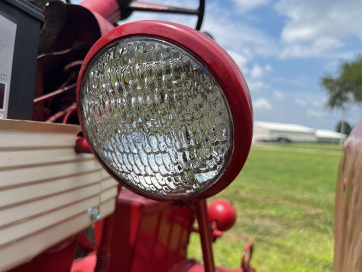 farmall-560-image-67
