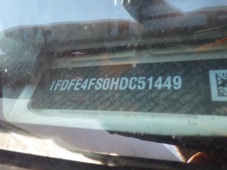 2017-ford-450-image-14