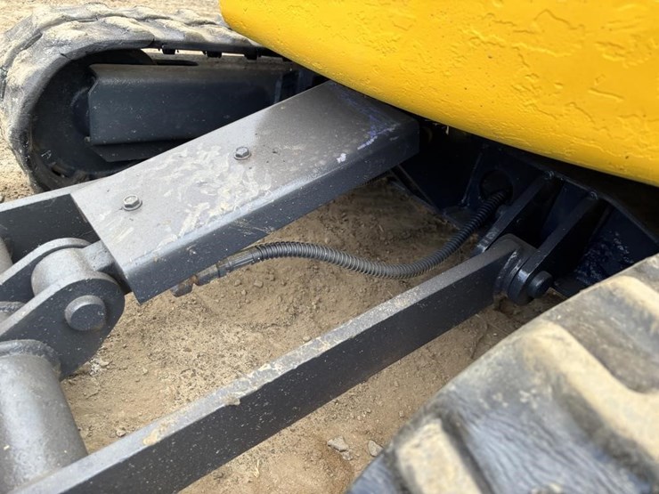 komatsu-pco8uu-1f-hydraulic-excavator-image-17