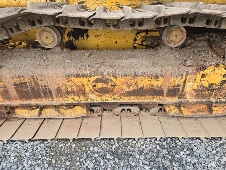 2014-komatsu-d51pxi-image-48