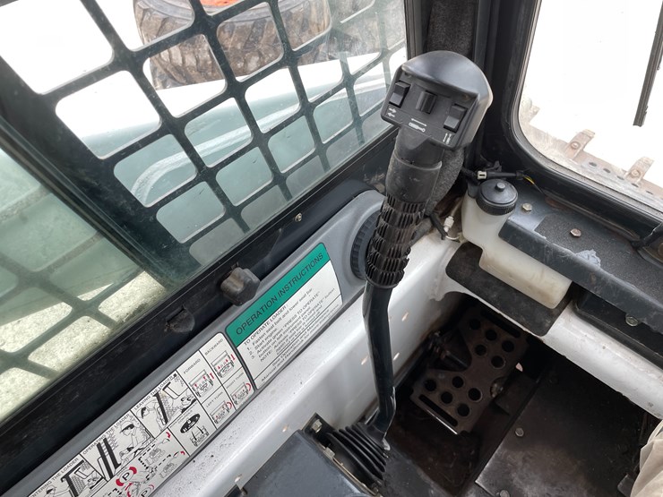 2000-bobcat-753-image-32