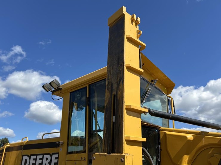 2001-deere-772ch-image-66
