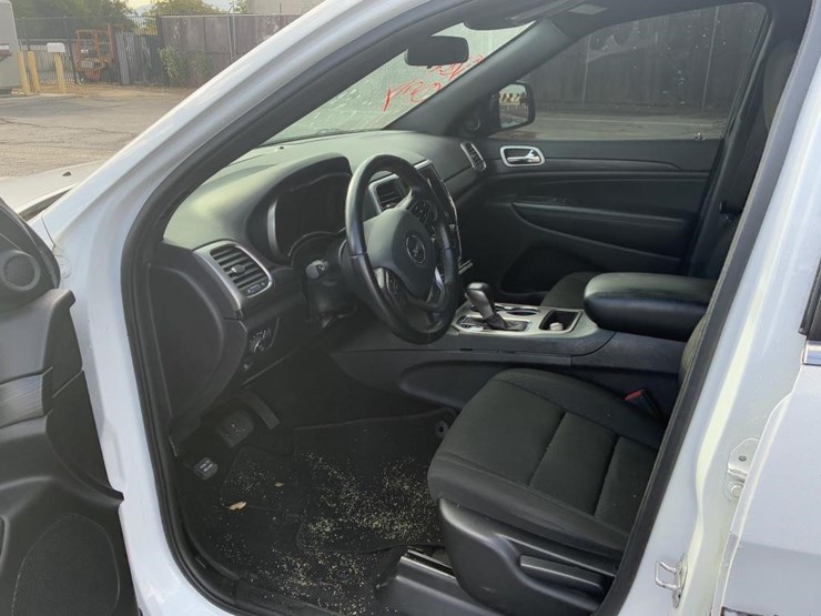 2020-jeep-grand-cherokee-image-12