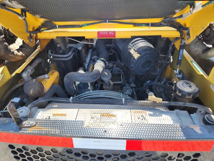 2012-new-holland-l223-image-27