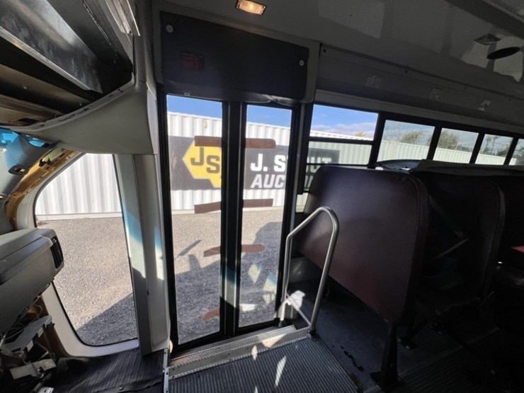 2008-chevrolet-express-school-bus-image-36