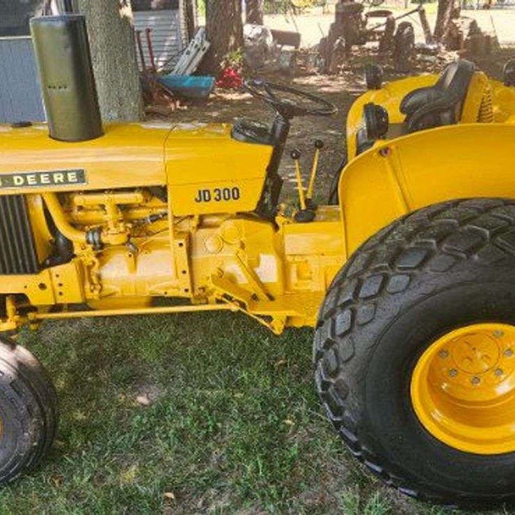 1969 JOHN DEERE 300