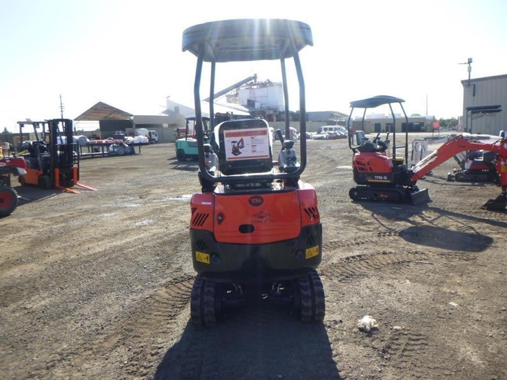 2025-tpm-16-hydraulic-excavator-image-8