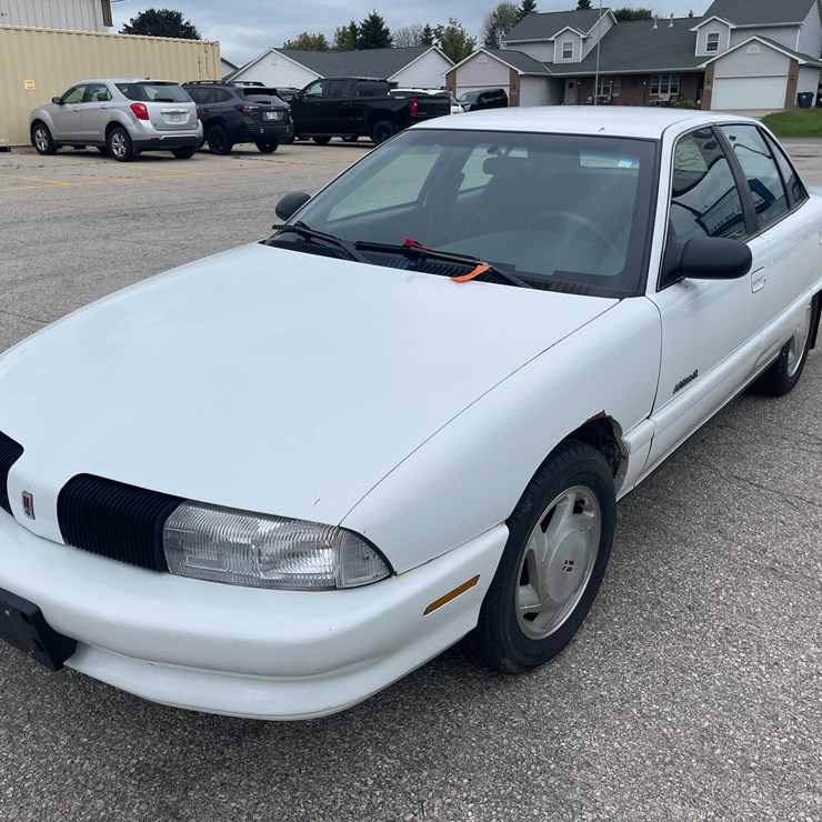 #1972 • 1996 Oldsmobile Achieva SL Sedan (Has WI Title)