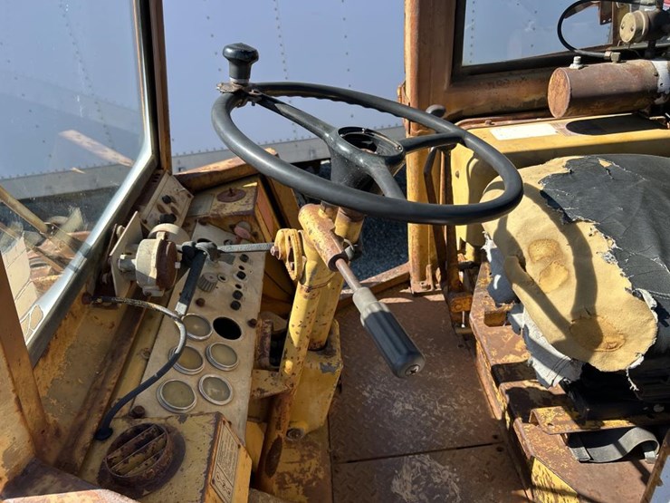 caterpillar-930-image-54